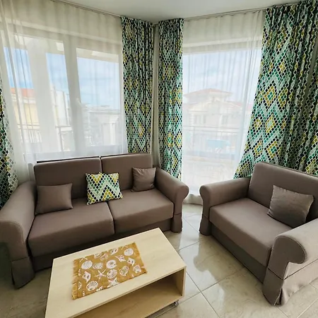 Horizon 5 'a' Apartment